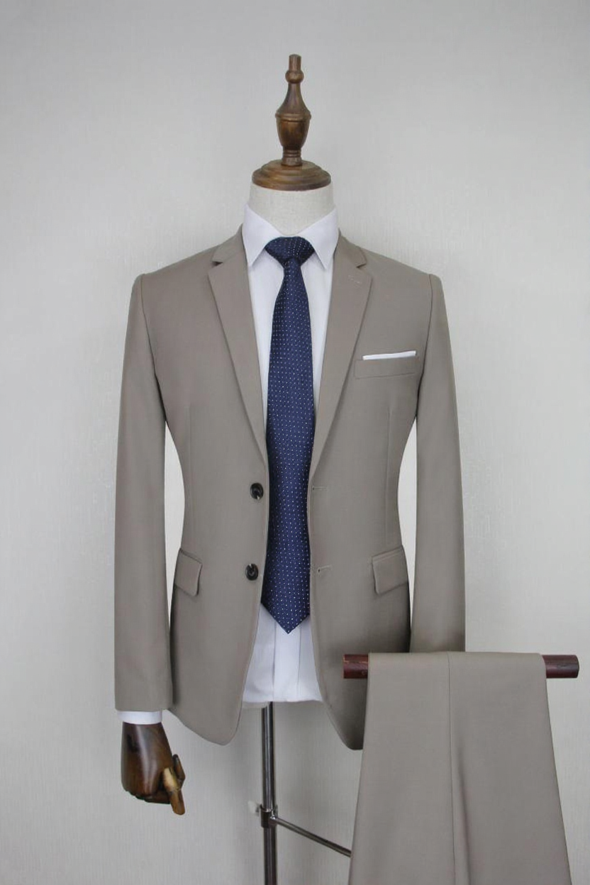 Modern Beige Single-Breasted Business Suit with Pocket Square
